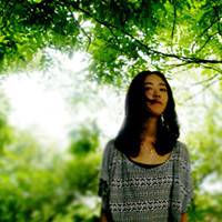 QQ唯美清新女生头像:承载一颗心_WWW.TQQA.COM