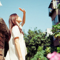 爱情渐渐褪去了颜色:唯美头像吧女头:不愿再见面_WWW.TQQA.COM