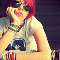 欧美帅气女头像:我的天空_WWW.TQQA.COM