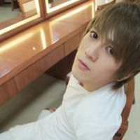 baby100%浪漫情侣头像:一左一右_WWW.TQQA.COM