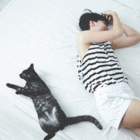 欧美头像女生半身的:记忆回到当初的空白_WWW.TQQA.COM