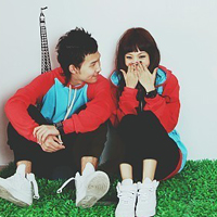 双人情侣头像两人一张:有你就不会感到不安_WWW.TQQA.COM