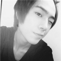 灰色帅哥头像:坚强的自己_WWW.TQQA.COM