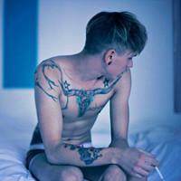 欧美头像男生霸气肌肉_WWW.TQQA.COM