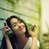 陪你度过四季永不分离:对着阳光的唯美高清大头_WWW.TQQA.COM