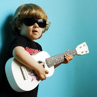 卖萌小男孩qq头像:天生可爱无敌控_WWW.TQQA.COM