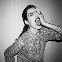 欧美帅气女头像:我的天空_WWW.TQQA.COM