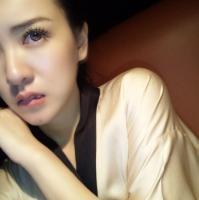 清新唯美意境女生头像:寂寞会唱歌_WWW.TQQA.COM