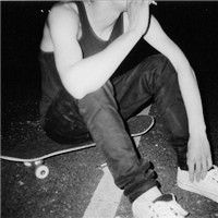 帅气男生头像伤感_WWW.TQQA.COM