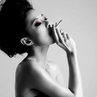 抽烟的女生头像:非主流你跟不上的潮流_WWW.TQQA.COM