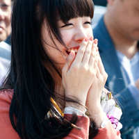 唯美小清新短发女生头像:回忆里寂寞模糊的小时_WWW.TQQA.COM