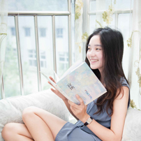 qq头像阳光意境女生:表面现象_WWW.TQQA.COM