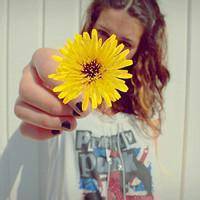 2016唯美欧美女生图片头像:暖色系_WWW.TQQA.COM