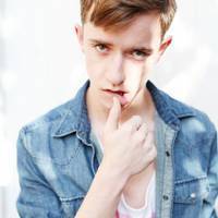 2016霸气欧美男生头像:唯i一人心_WWW.TQQA.COM