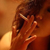 抽烟的女生头像:非主流你跟不上的潮流_WWW.TQQA.COM