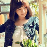 QQ唯美清新女生头像:承载一颗心_WWW.TQQA.COM