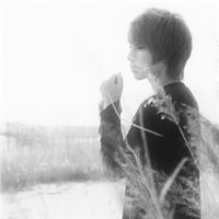 1左1右浪漫情侣QQ头像_WWW.TQQA.COM