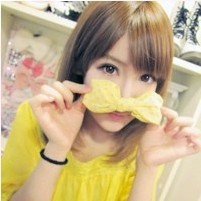 大眼睛可爱女生头像_WWW.TQQA.COM