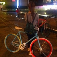 唯美意境清纯女生头像:敢不敢再爱我一次_WWW.TQQA.COM