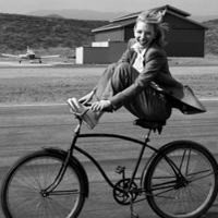 欧美霸气女生头像:谁能取代你的地位_WWW.TQQA.COM