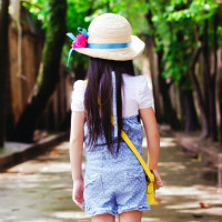 萌宝贝制服mm可爱头像_WWW.TQQA.COM