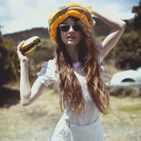 欧美气质复古女头像@_WWW.TQQA.COM