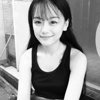灰色头像:唯美系:长发容颜美_WWW.TQQA.COM