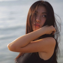 女生一个人孤单头像:唯美又伤感_WWW.TQQA.COM