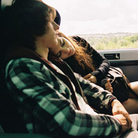 2个人一对情侣头像_WWW.TQQA.COM