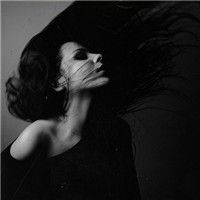 霸气的欧美女生头像_WWW.TQQA.COM