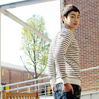 真人情侣头像一左一右_WWW.TQQA.COM