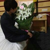 自搭QQ情侣头像:只不过想好好爱一个人_WWW.TQQA.COM