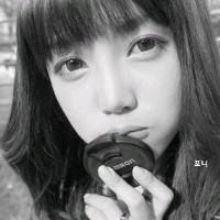 单身女生黑白头像_WWW.TQQA.COM