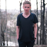 梦里的天堂i:欧美唯美意境男生头像_WWW.TQQA.COM