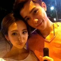 双人情侣头像大全:寂寞来袭_WWW.TQQA.COM