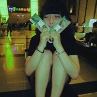 看见天上的微光:意境女生长发不带字qq头像_WWW.TQQA.COM