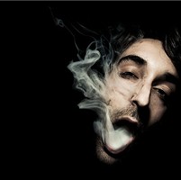 纯爷们黑白男生头像_WWW.TQQA.COM