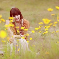 一个人伤感意境头像:听你说想我_WWW.TQQA.COM