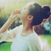 长大以后爱越来越远:森系女生QQ头像:留念从前_WWW.TQQA.COM