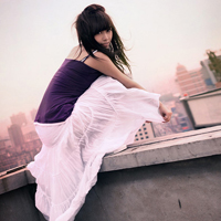 唯美长裙自然风:你不爱有人爱_WWW.TQQA.COM