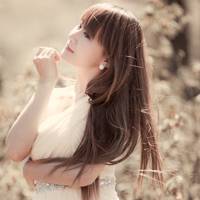 唯美头像小清新:手中花离人泪_WWW.TQQA.COM