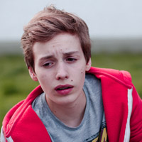 梦里的天堂i:欧美唯美意境男生头像_WWW.TQQA.COM