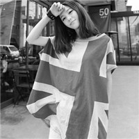 灰白色女生头像_WWW.TQQA.COM