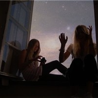 欧美夜店姐妹头像_WWW.TQQA.COM