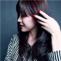 时尚唯美女生头像_WWW.TQQA.COM