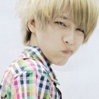 baby100%浪漫情侣头像:一左一右_WWW.TQQA.COM