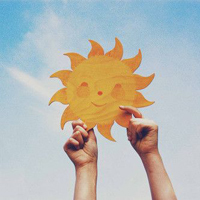 幸福的人是你:唯美清新静态头像:我是你的小太阳_WWW.TQQA.COM