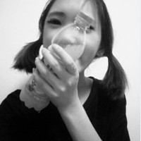 灰色头像女生侧面:爱情是致命的毒药_WWW.TQQA.COM