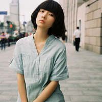 缝合不了千疮百孔的爱:时尚潮流美女头像_WWW.TQQA.COM