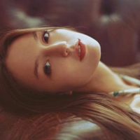 欧美气质范女头像:做孤独患者_WWW.TQQA.COM